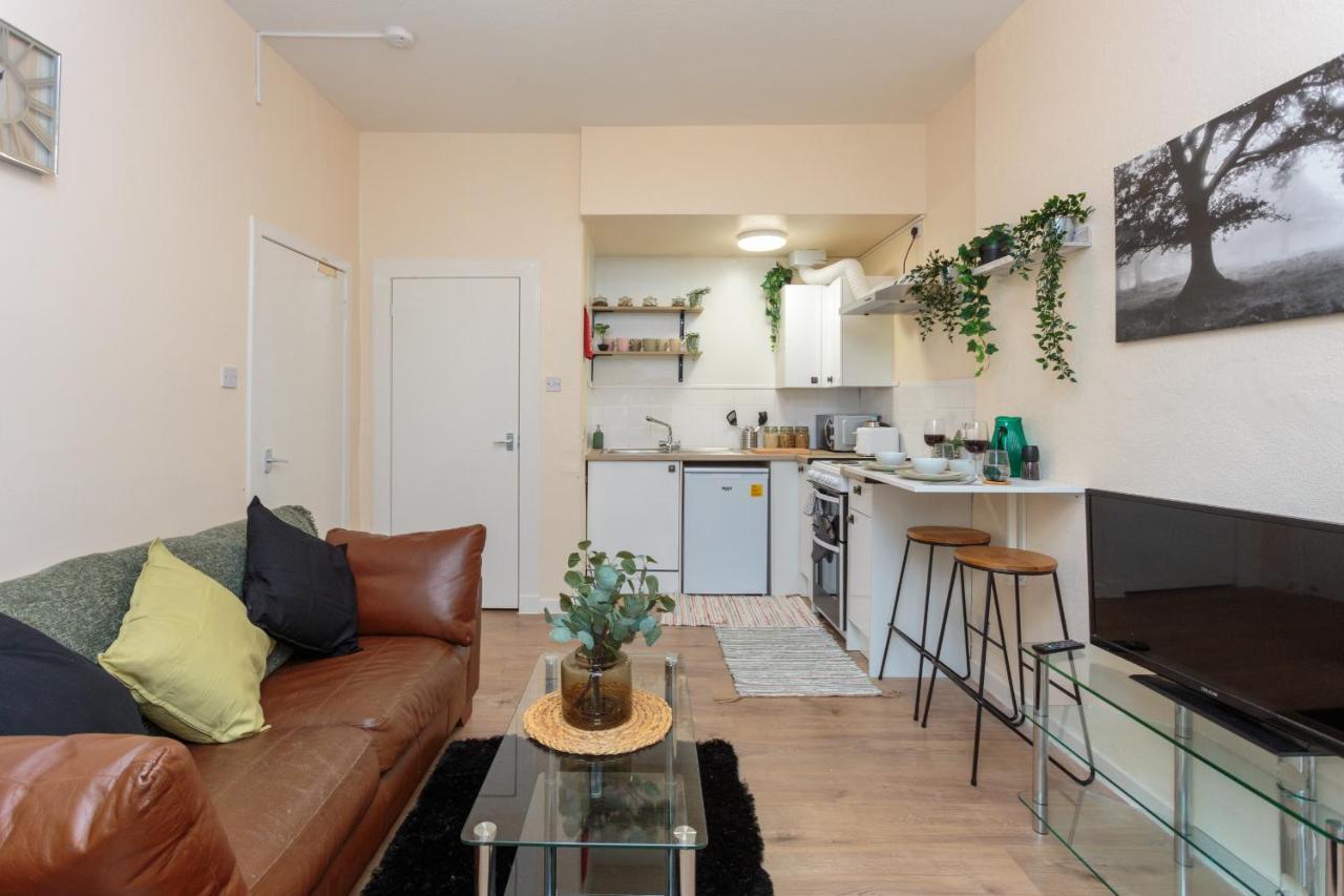 Cozy 1B Groundfloor - 8 Minute From City Centre Единбург Екстериор снимка
