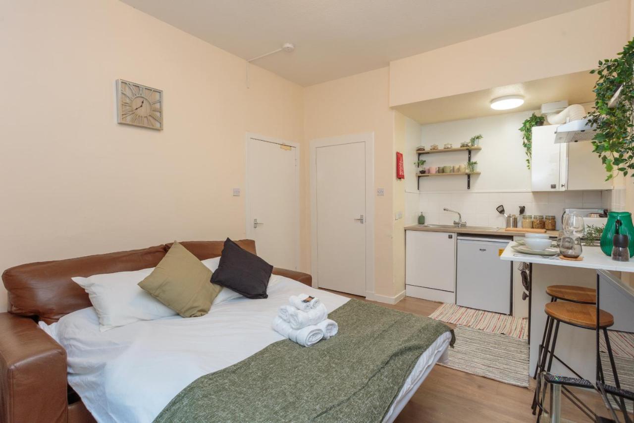 Cozy 1B Groundfloor - 8 Minute From City Centre Единбург Екстериор снимка